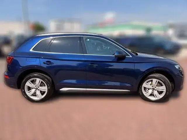 Gebraucht Audi Q5 Ambiente 204 PS (150 kW) 2021 Blau metallic SUV