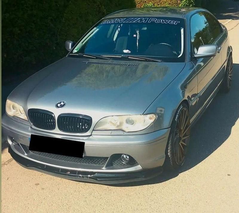 Silber Gebraucht 2004 BMW 325 Performance Coupé | 6.250 € (Fairer Preis) - Bild 1/4