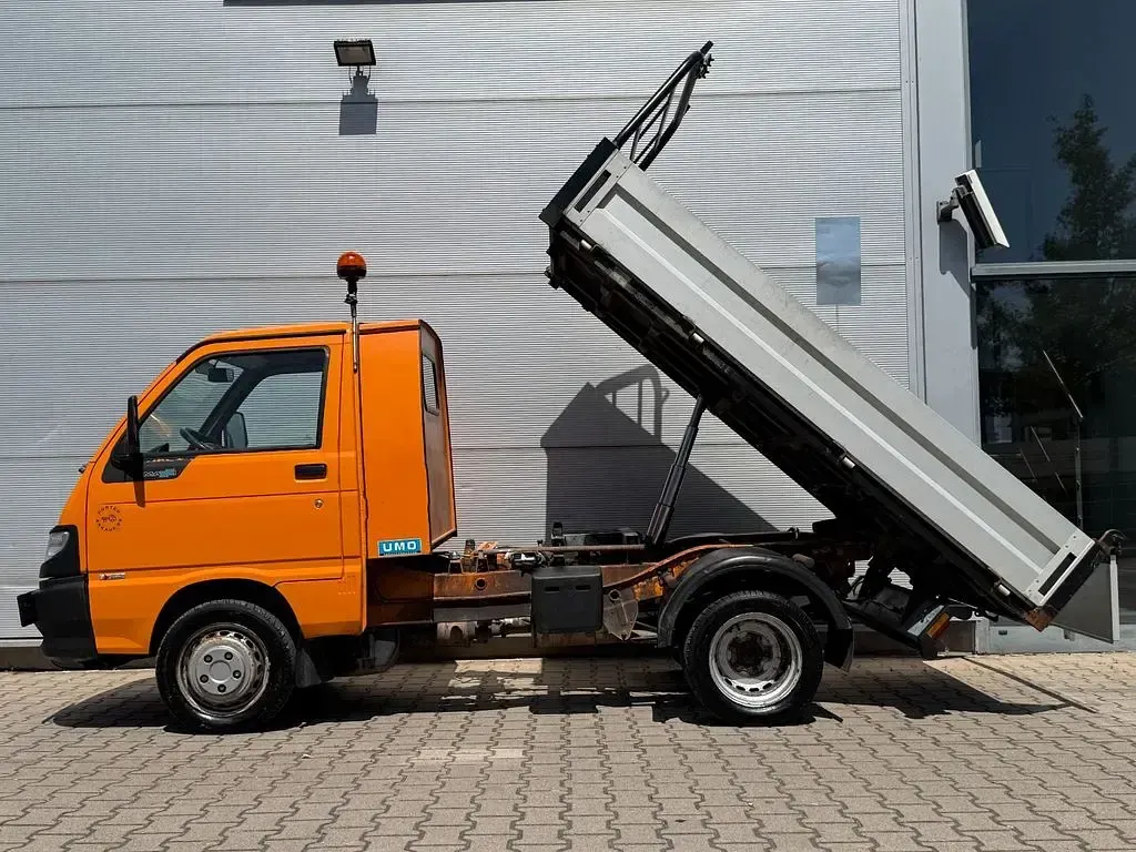 Gebraucht Piaggio Porter 83 PS (61 kW) 2018 Orange