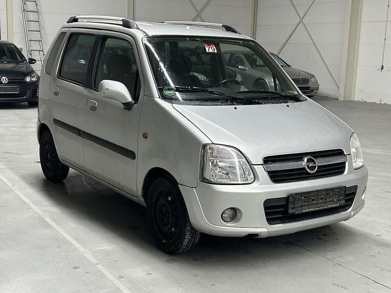 Gebraucht Opel Agila Basis 75 PS (55 kW) 2003 Silber Limousine