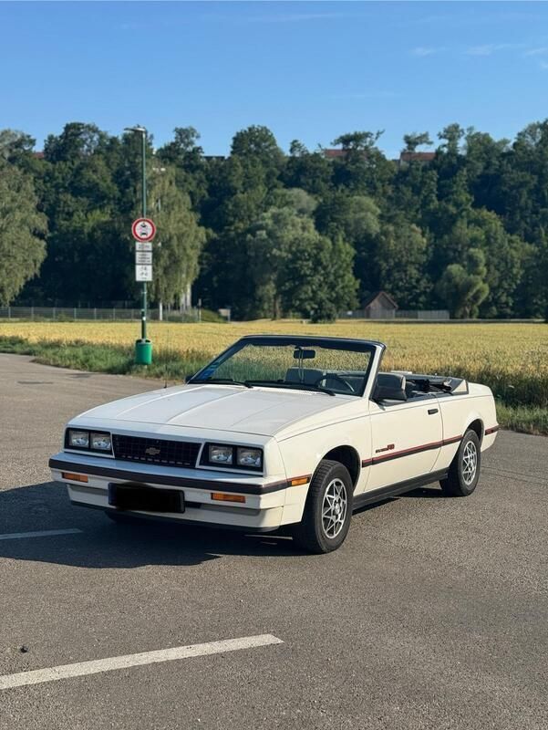 Weiß Gebraucht 1987 Chevrolet Cavalier Cabrio | 10.500 € - Bild 1/4