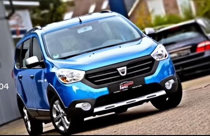 Blau Gebraucht 2017 Dacia Lodgy Stepway Van / Kleinbus | 8.999 € (Superpreis) - Bild 1/4
