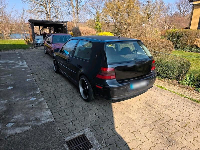 Gebraucht VW Golf III 101 PS (74 kW) 1997 Schwarz Limousine