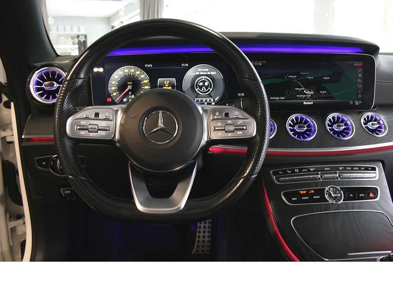 Gebraucht Mercedes E300 AMG 245 PS (180 kW) 2020 Weiß Coupé