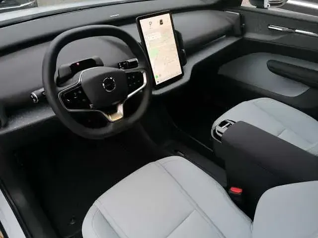 Gebraucht Volvo EX30 231 kW (315 PS) 2025 SUV