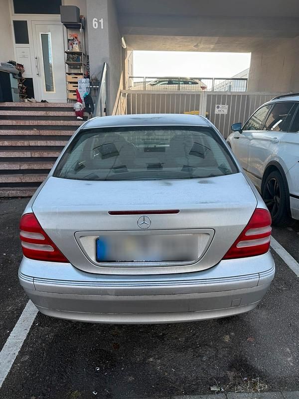 Gebraucht Mercedes C240 179 PS (131 kW) 2000 Grau Limousine
