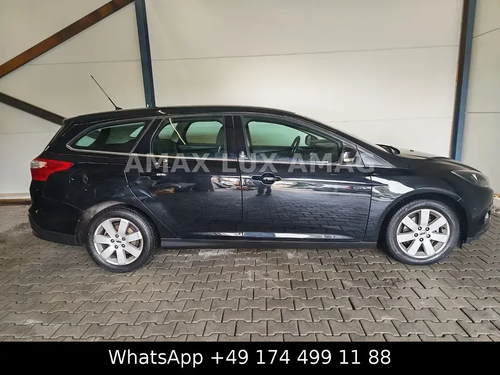 Używany Ford Focus Champions Edition 101 KM (74 kW) 2013 Czarny Kombi