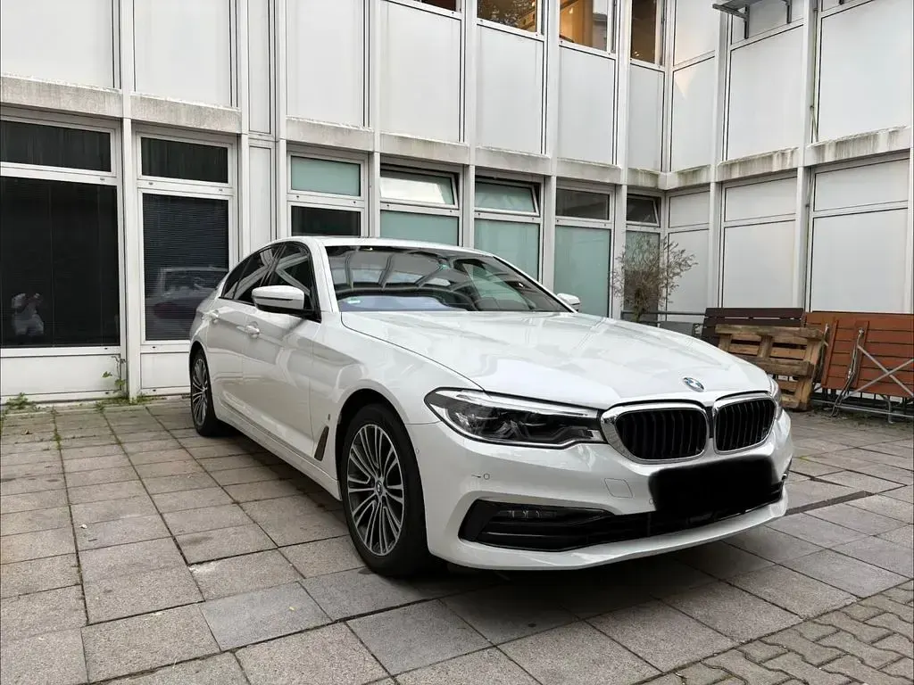 Gebraucht BMW 530e iPerformance 252 PS (185 kW) 2019 Weiß Limousine