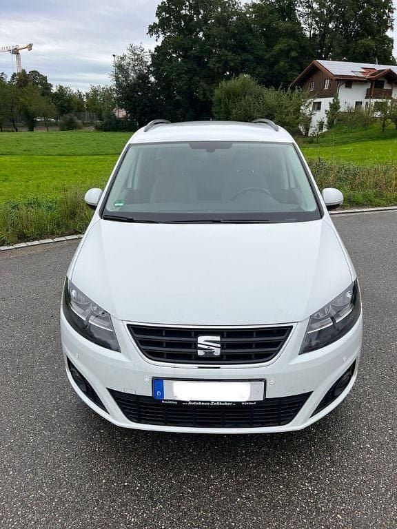 Weiß Gebraucht 2018 Seat Alhambra Style Van / Kleinbus | 21.999 € (Superpreis) - Bild 1/4