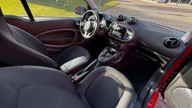 Gebraucht Smart ForTwo Electric Drive 60 kW (82 PS) 2018 Rot Coupé