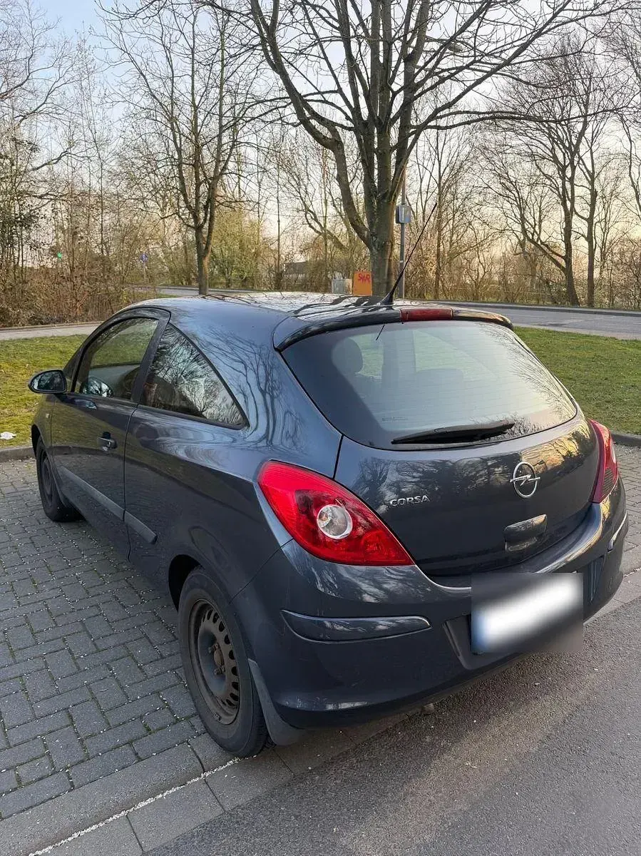 Second-hand Opel Corsa 80 CP (58 kW) 2009 Albastru Hatchback