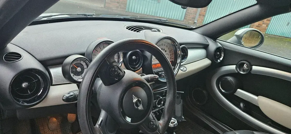 Usado Mini Cooper 122 HP (89 kW) 2012 Prateado Citadino