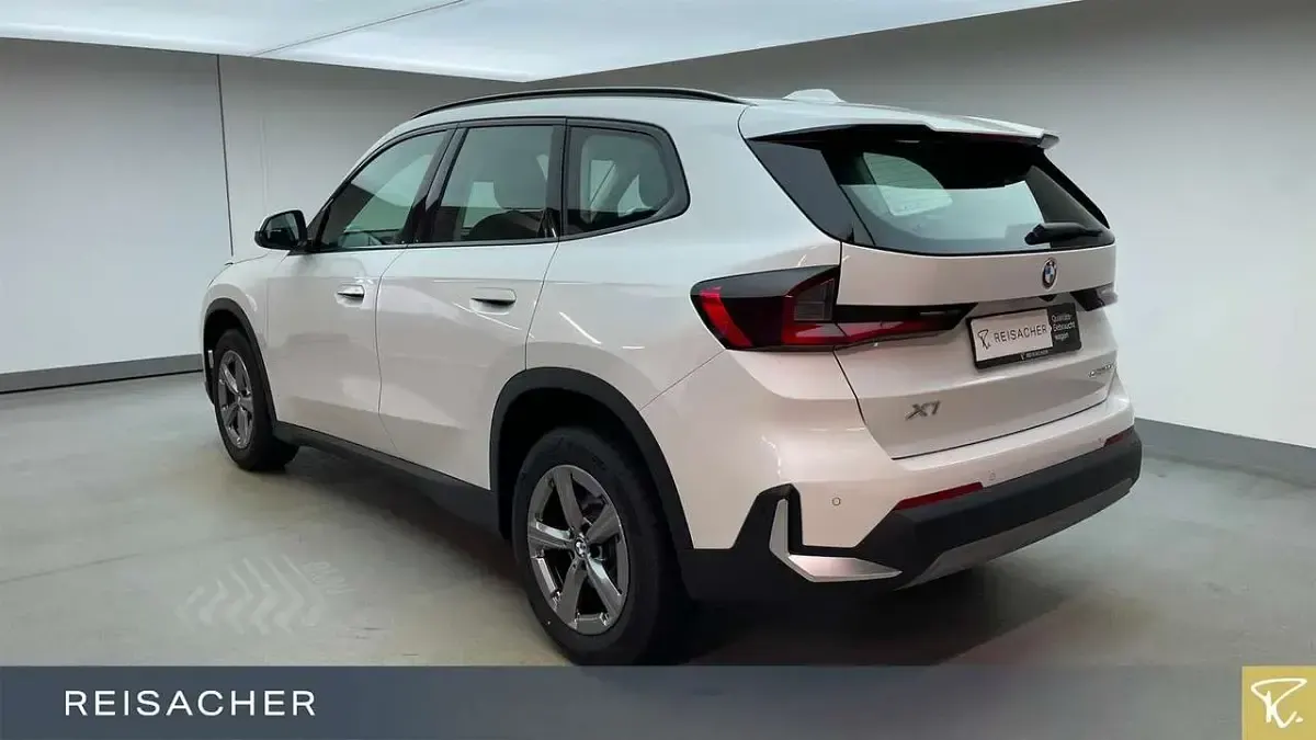 Gebraucht BMW X1 150 PS (110 kW) 2025 Mineralweiß metallic SUV