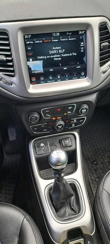 Second-hand Jeep Compass 140 CP (102 kW) 2018 Negru SUV