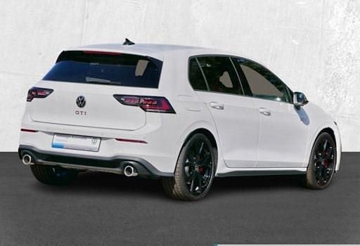 Neu VW Golf VIII GTI 265 PS (194 kW) 2025 Weiß Limousine