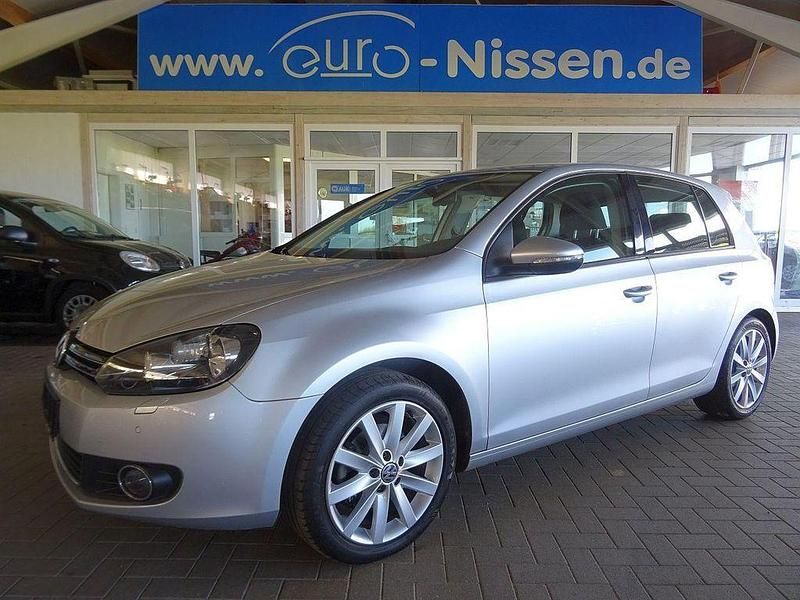 Silber Gebraucht 2009 VW Golf VI Highline Kleinwagen | 8.490 € (Etwas zu teuer) - Bild 1/4