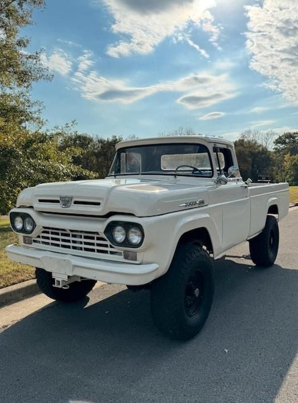 Andere farben Gebraucht 1960 Ford F250 SUV | 7.000 € - Bild 1/4