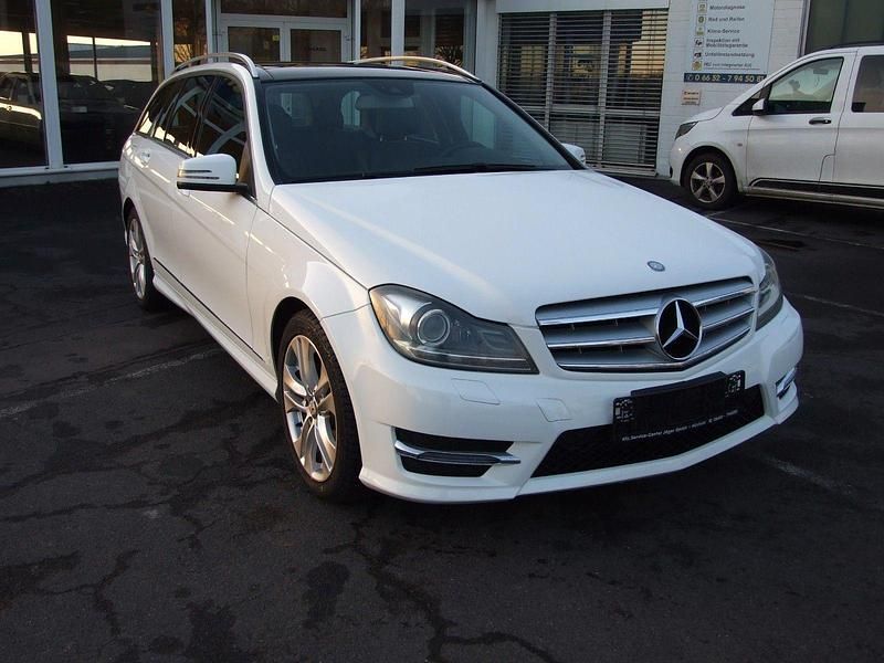 Weiß Gebraucht 2013 Mercedes C220 Avantgarde Kombi | 8.500 € (Guter Preis) - Bild 1/4
