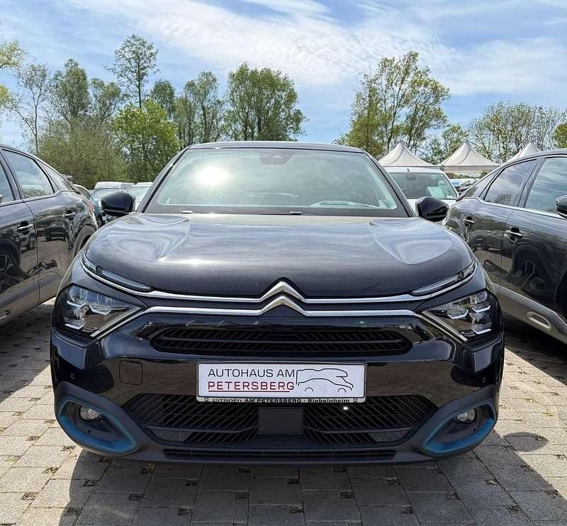 Gebraucht Citroën C4 Shine 136 PS (100 kW) 2022 Lackierung schwarz perla nera/ Limousine