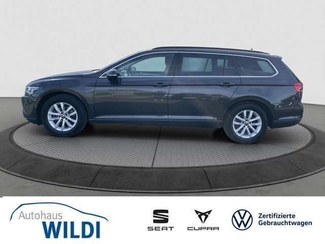 Gebraucht VW Passat Business 150 PS (110 kW) 2023 Mangangrau Kombi