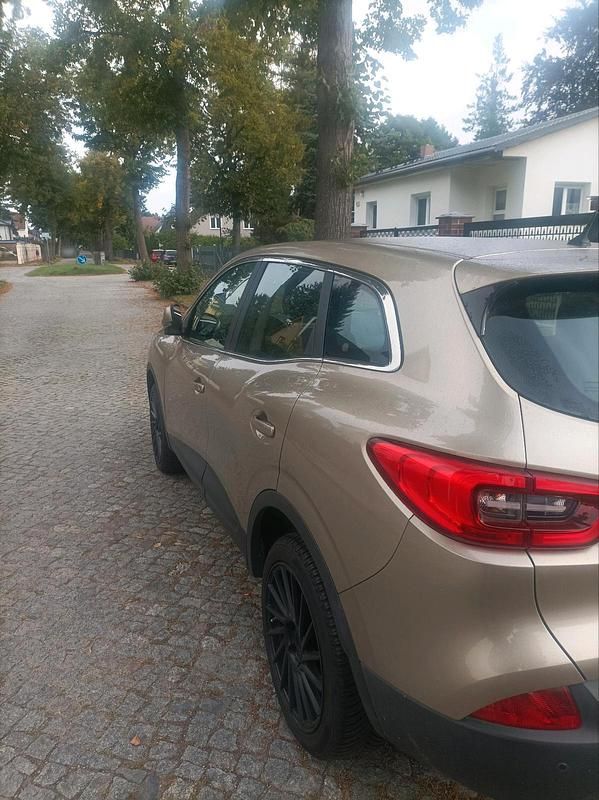 Gebraucht Renault Kadjar 131 PS (96 kW) 2017 Beige SUV