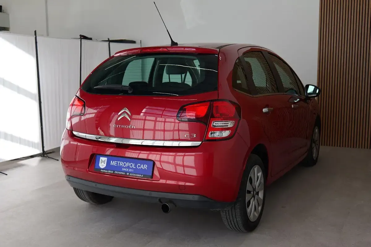 Gebraucht Citroën C3 SELECTION 95 PS (69 kW) 2012 Rot Limousine