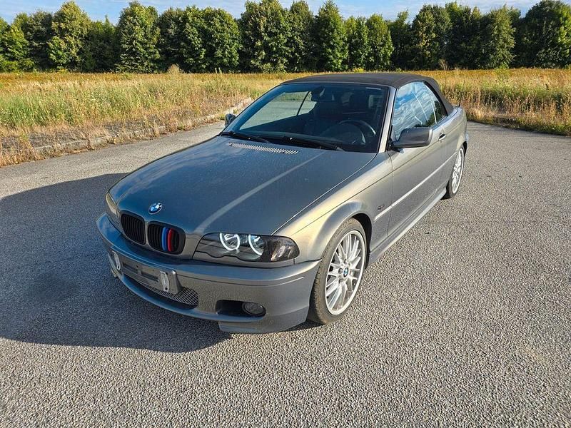 Grau Gebraucht 2002 BMW 318 Cabriolet M Sport Cabrio | 7.500 € (Etwas zu teuer) - Bild 1/4
