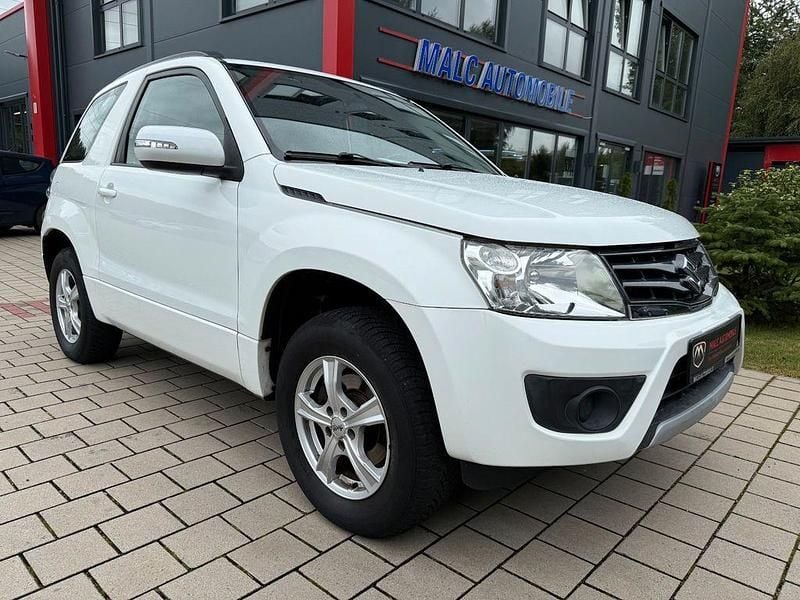 Weiß Gebraucht 2013 Suzuki Grand Vitara City SUV | 8.499 € (Fairer Preis) - Bild 1/4
