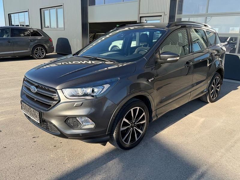 Gebraucht Ford Kuga ST-Line 179 PS (131 kW) 2018 Grau SUV