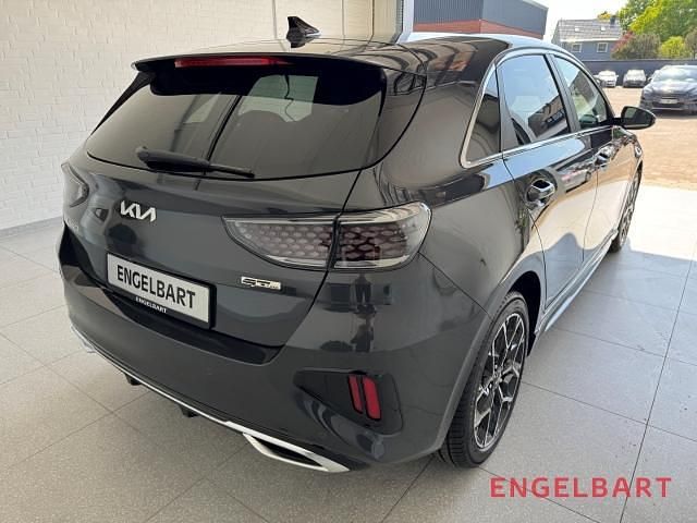 Neu Kia Ceed GT-Line 140 PS (102 kW) 2025 Grau Kleinwagen