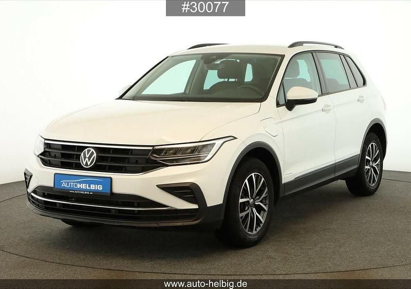 Weiß Gebraucht 2022 VW Tiguan Life SUV | 24.890 € (Guter Preis) - Bild 1/4