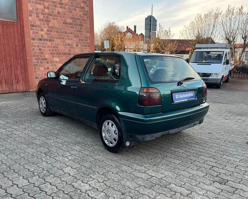 Gebraucht VW Golf III 60 PS (44 kW) 1995 Grün Kleinwagen