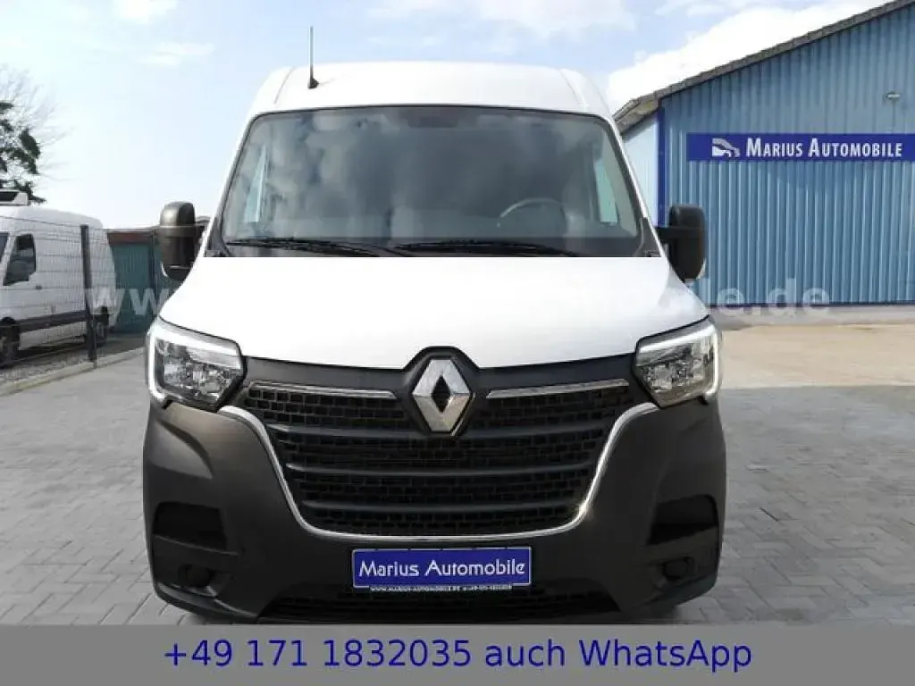 Używany Renault Master 136 KM (100 kW) 2023 Biały Minivan