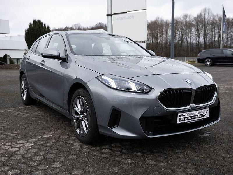 Gebraucht BMW 120 163 PS (119 kW) 2025 Grau Kleinwagen