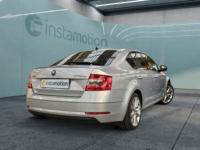 Gebraucht Skoda Octavia Soleil 150 PS (110 kW) 2019 Silber Limousine