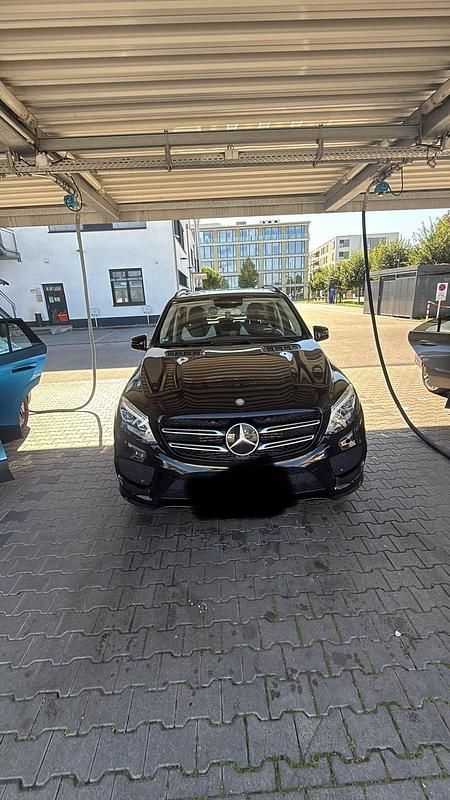 Schwarz Gebraucht 2016 Mercedes GLE350 SUV | 36.000 € (Etwas zu teuer) - Bild 1/4