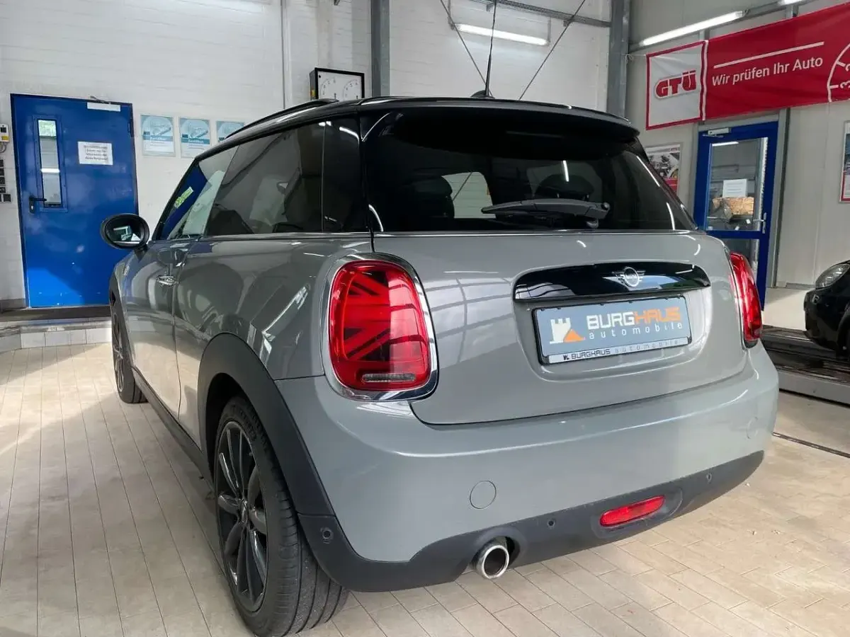 Gebraucht Mini Cooper D Chili 116 PS (85 kW) 2019 Grau Kleinwagen