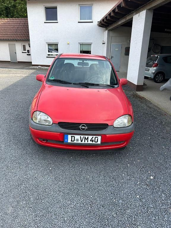 Rot Gebraucht 1999 Opel Corsa Edition Limousine | 777 € (Guter Preis) - Bild 1/4