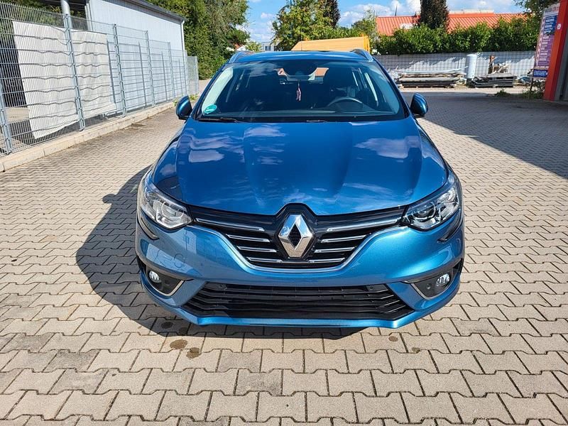 Blau Gebraucht 2017 Renault Mégane GrandTour Intens Kombi | 14.990 € (Fairer Preis) - Bild 1/4