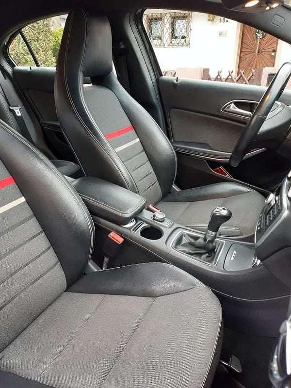 Schwarz Gebraucht 2013 Mercedes A180 Limousine | 9.000 € (Etwas zu teuer) - Bild 1/4