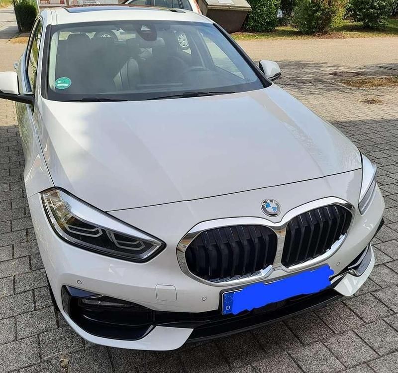 Gebraucht 2021 BMW 120 Sport Line Kleinwagen | 27.500 € (Etwas zu teuer) - Bild 1/4
