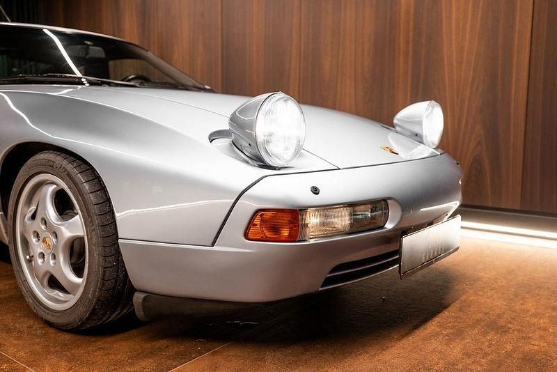 Gebraucht Porsche 928 349 PS (256 kW) 1992 Silber Coupé