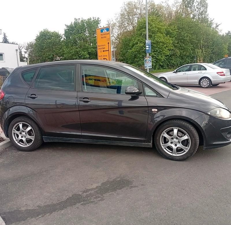 Second-hand Seat Altea 105 CP (77 kW) 2005 Maro Monovolum