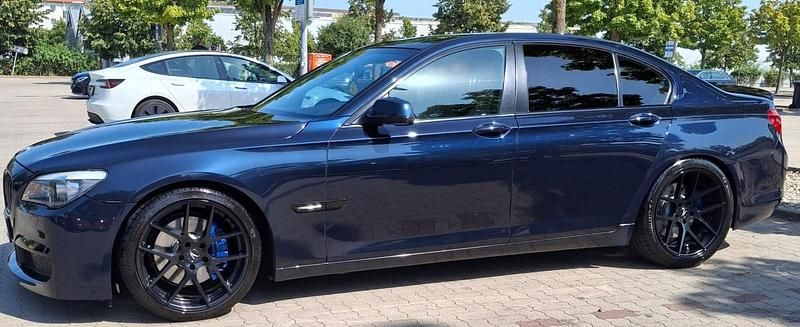 Gebraucht BMW 730 245 PS (180 kW) 2009 Blau Limousine