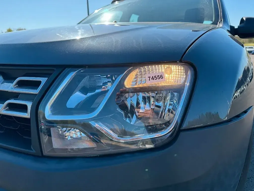 Gebraucht Dacia Duster Ambiance 114 PS (83 kW) 2016 Grau SUV
