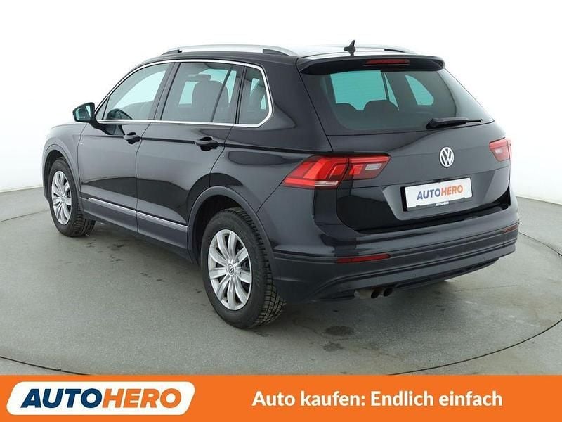 Second-hand VW Tiguan Join 125 CP (91 kW) 2018 Negru SUV