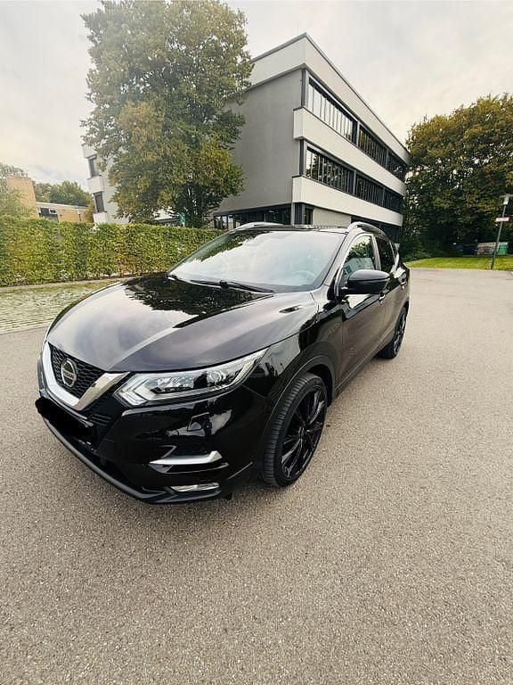 Schwarz Gebraucht 2019 Nissan Qashqai Tekna SUV | 16.400 € (Guter Preis) - Bild 1/4