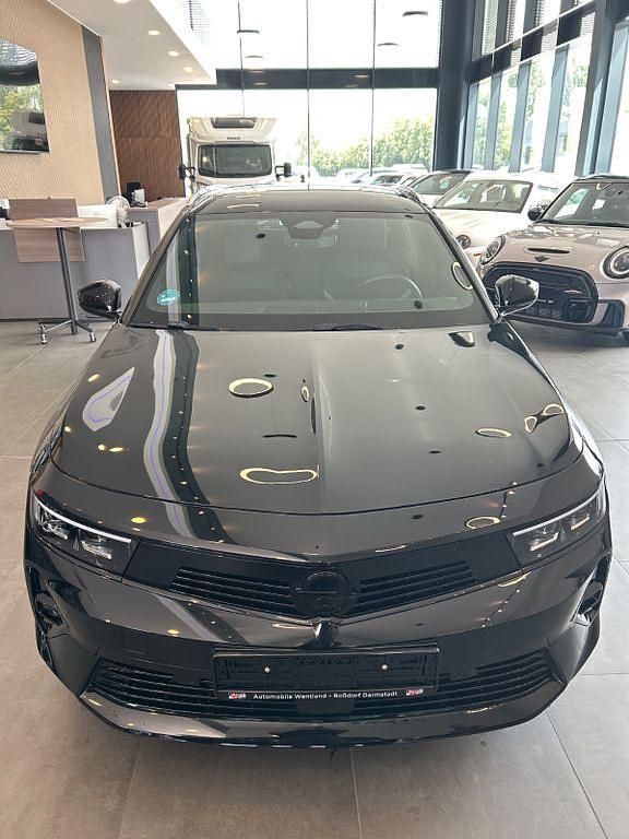 Gebraucht Opel Astra Ultimate 131 PS (96 kW) 2024 Schwarz Kombi