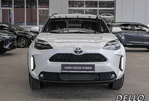 Neu Toyota Yaris Cross 130 PS (95 kW) 2025 Weiß SUV