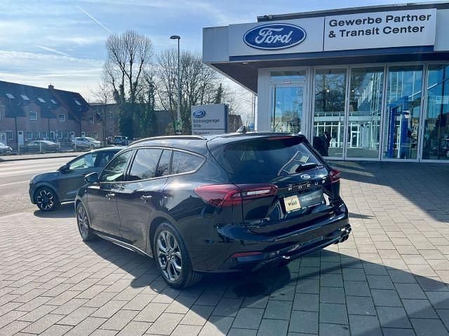 Gebraucht Ford Focus ST-Line 125 PS (91 kW) 2024 Schwarz Limousine